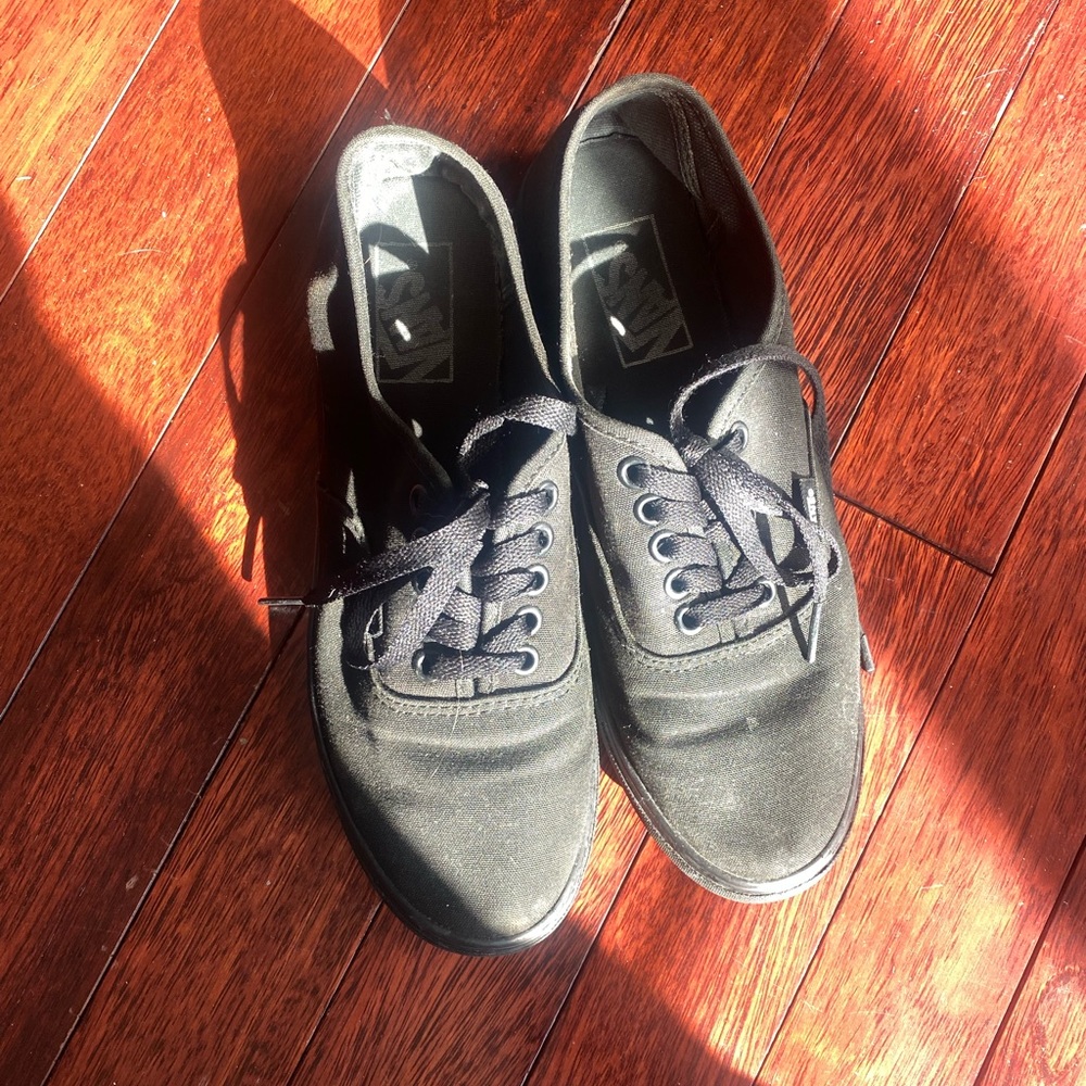 Black vans